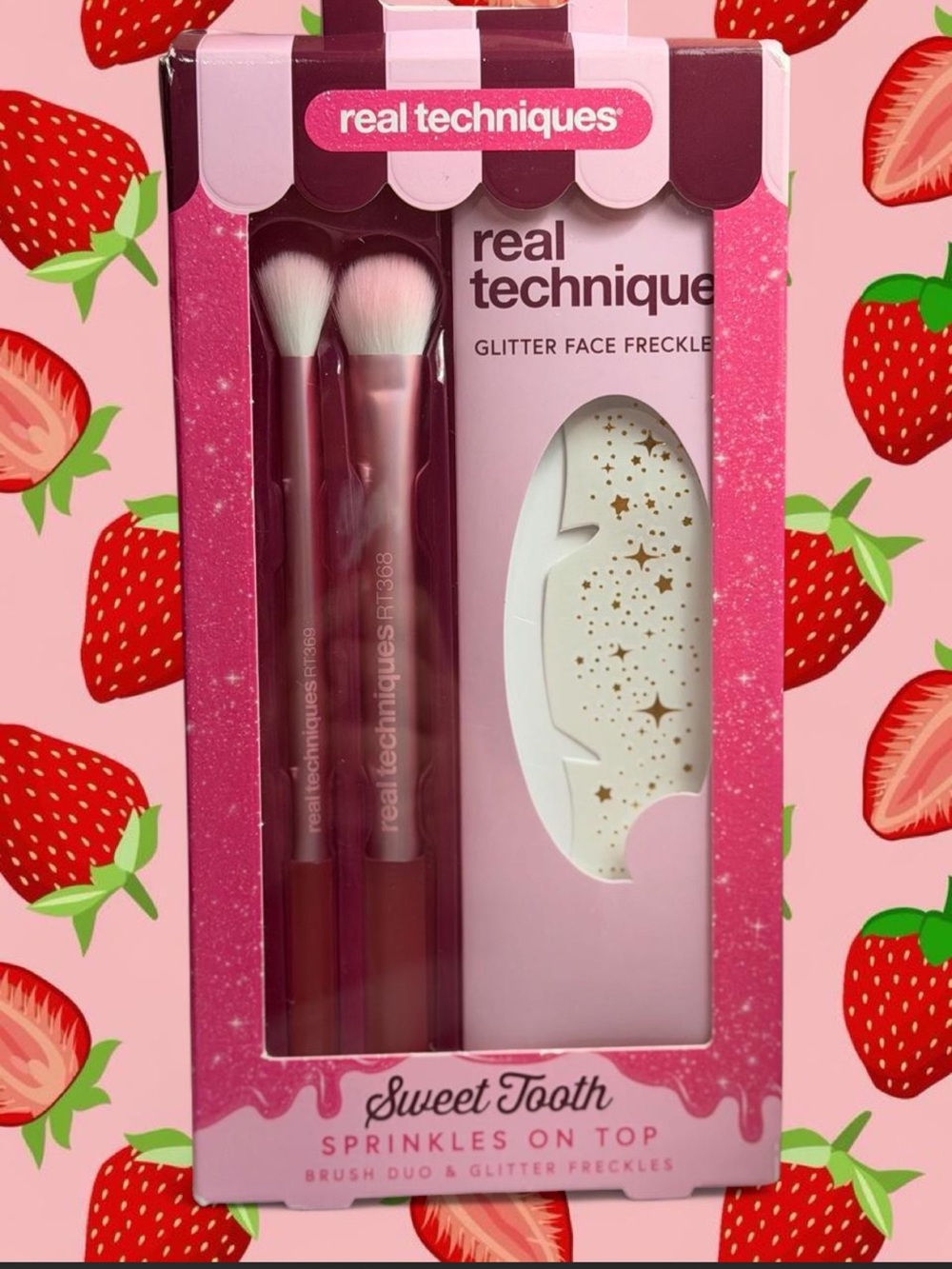 Real Techniques Sweet Tooth Brush Duo in Pink and White